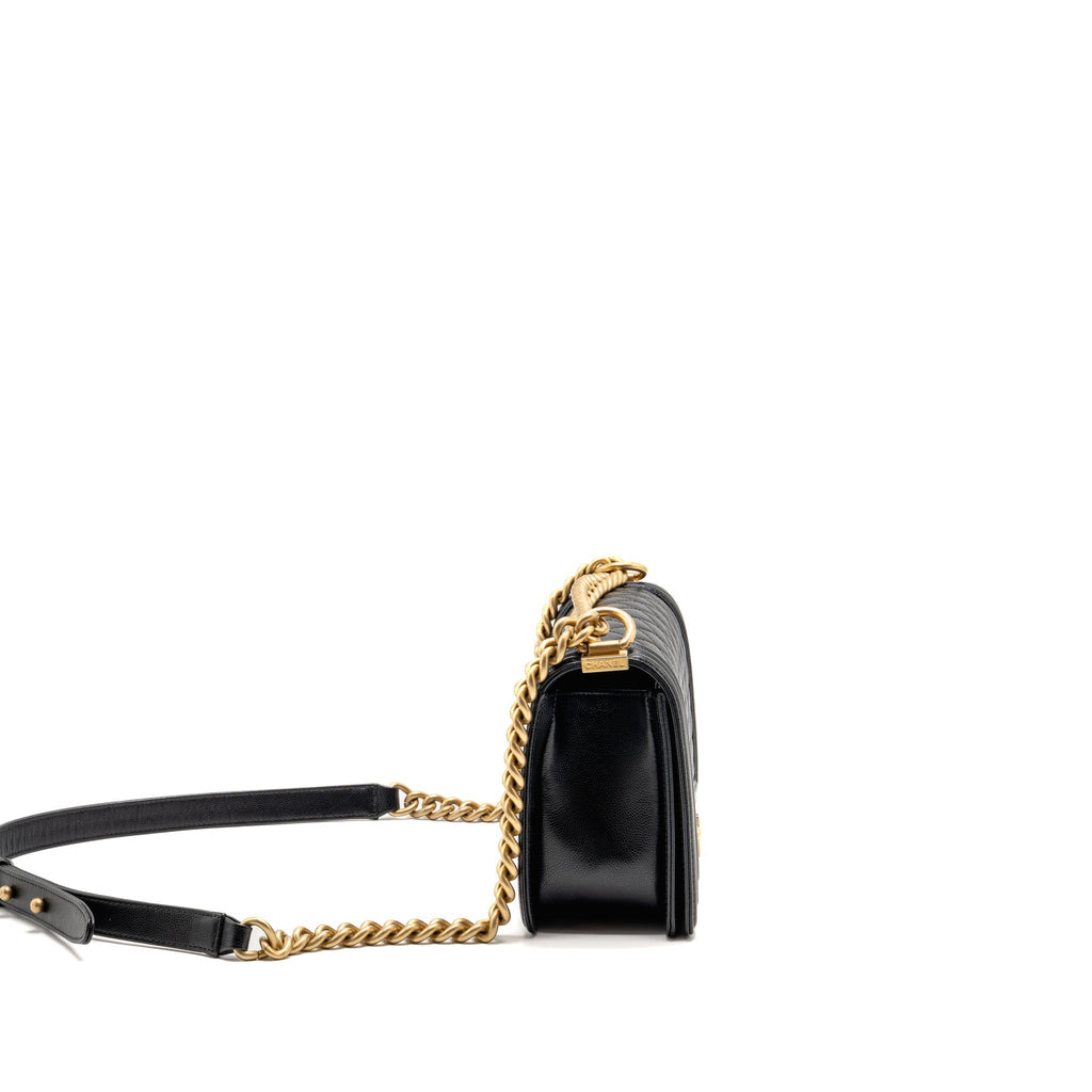 chanel-medium-boy-bag-caviar-black-ghw-1