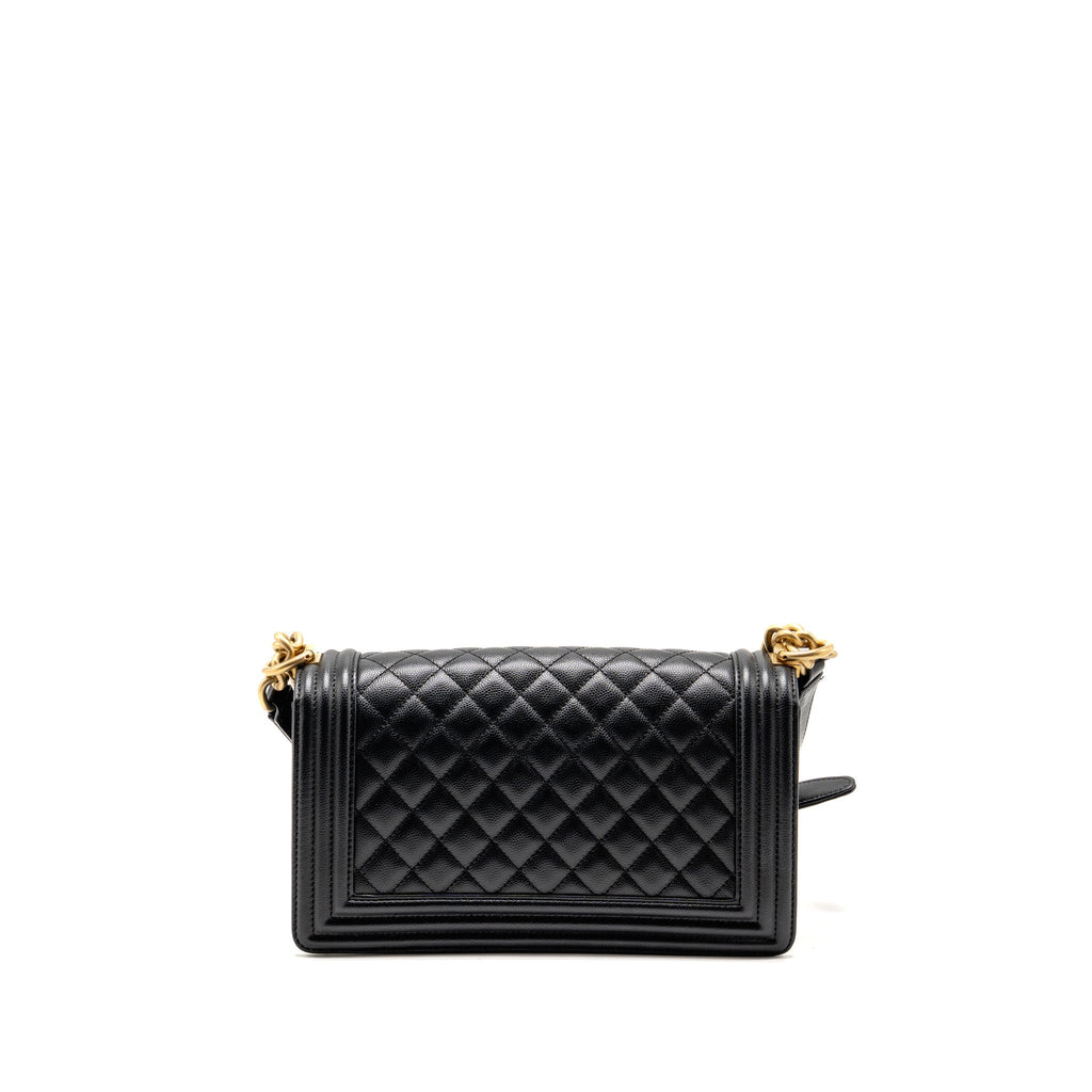 chanel-medium-boy-bag-caviar-black-ghw-1