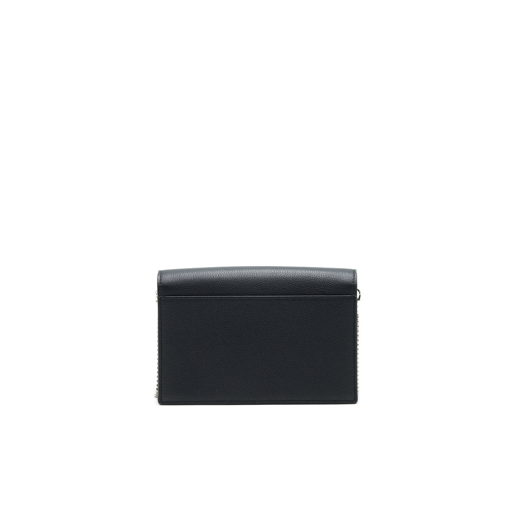 louis-vuitton-mylockme-chain-pochette-in-black