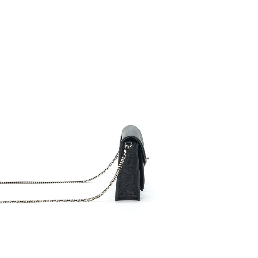 louis-vuitton-mylockme-chain-pochette-in-black