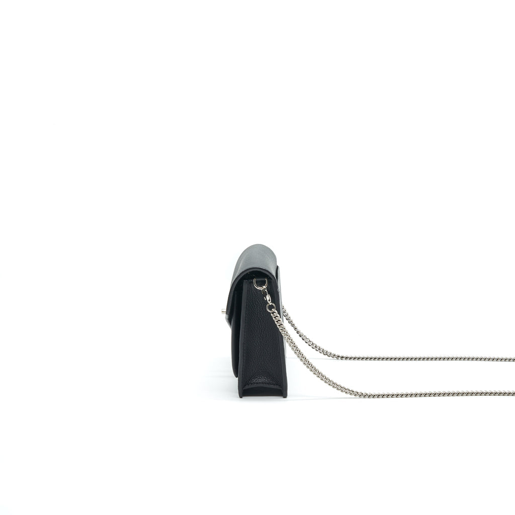 louis-vuitton-mylockme-chain-pochette-in-black