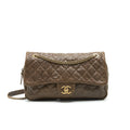 chanel-seasonal-caviar-jumbo-flap-bag-with-ghw