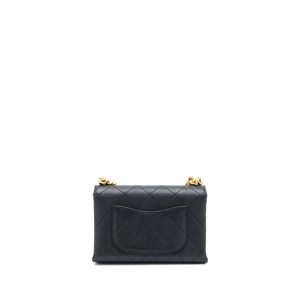 chanel-detail-chain-flap-bag-grained-calfskin-black-ghw-microchip