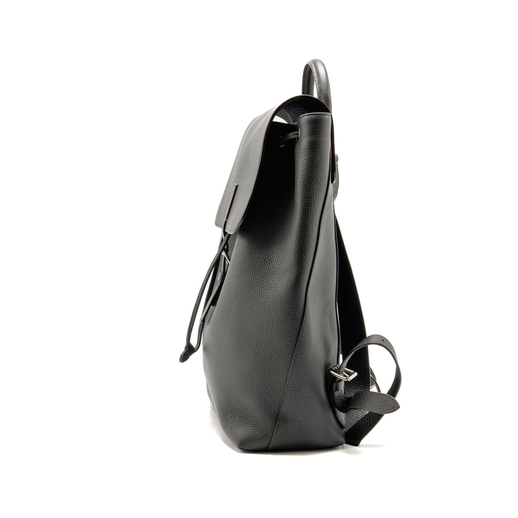 louis-vuitton-arsene-backpack-taurillon-leather-anthracite-shw