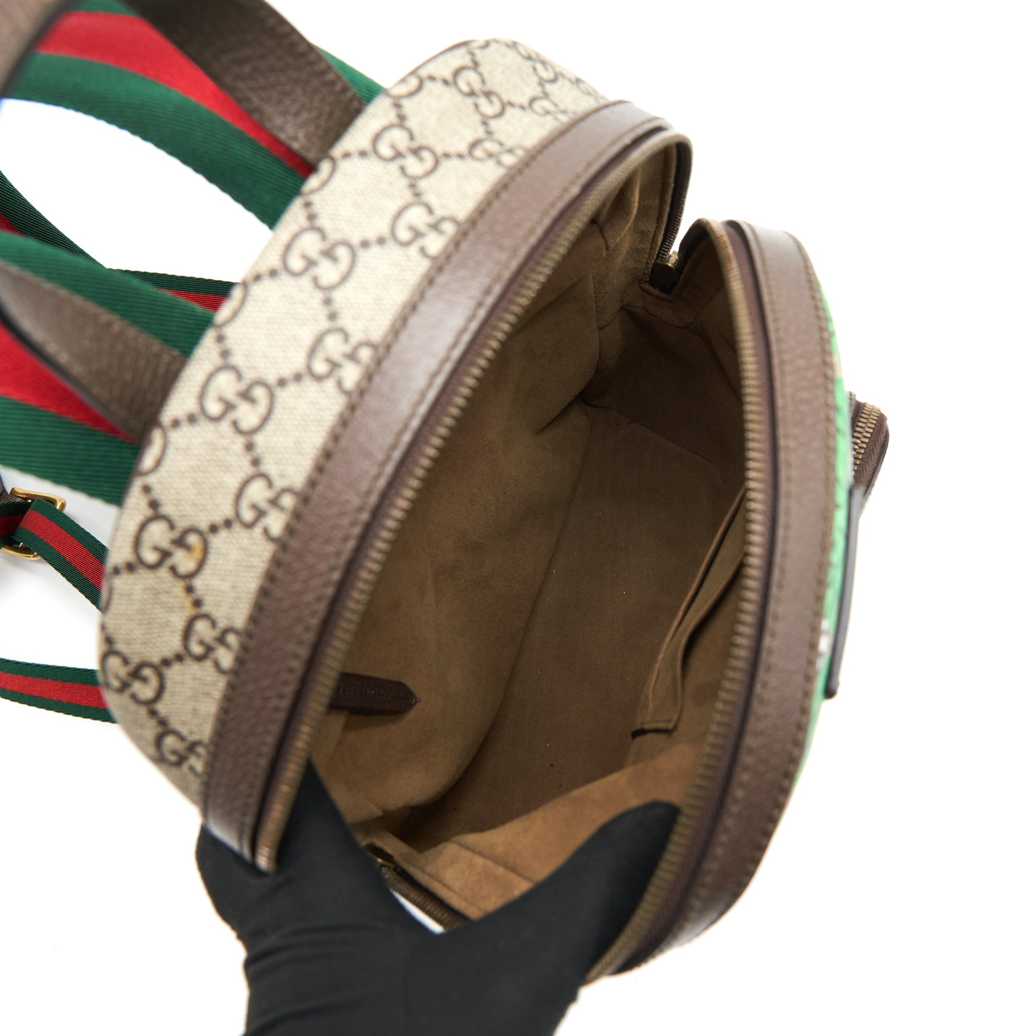gucci-tiger-print-gg-supreme-backpack