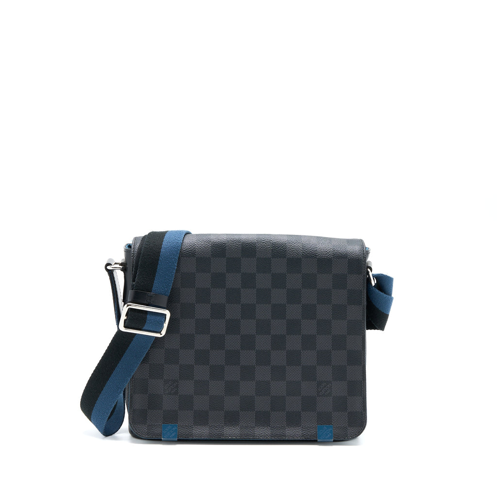 louis-vuitton-messenger-bag-damier-graphite-shw