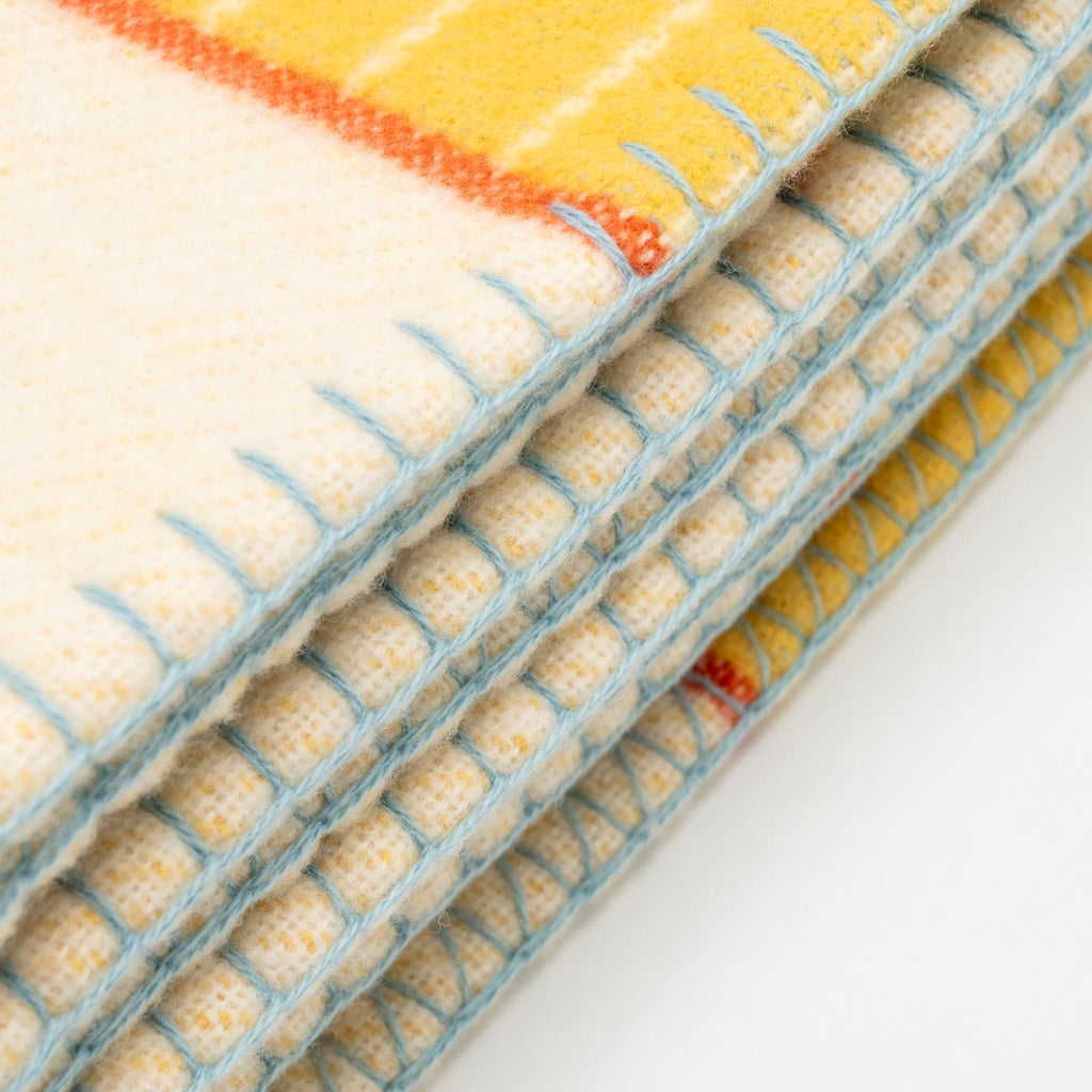 hermes-avalon-passe-passe-baby-blanket-miel-1