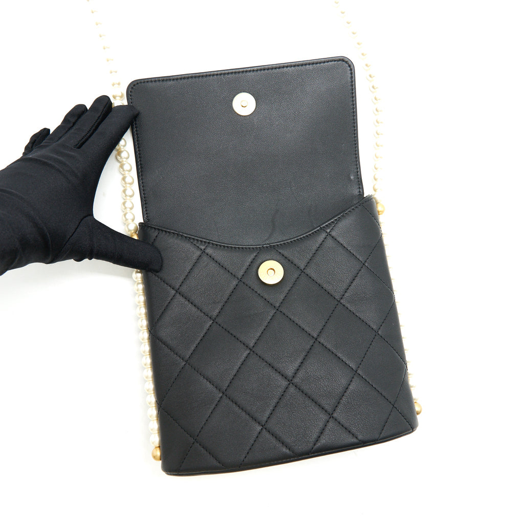 chanel-small-hobo-bag-with-pearls-black-calfskin-ghw