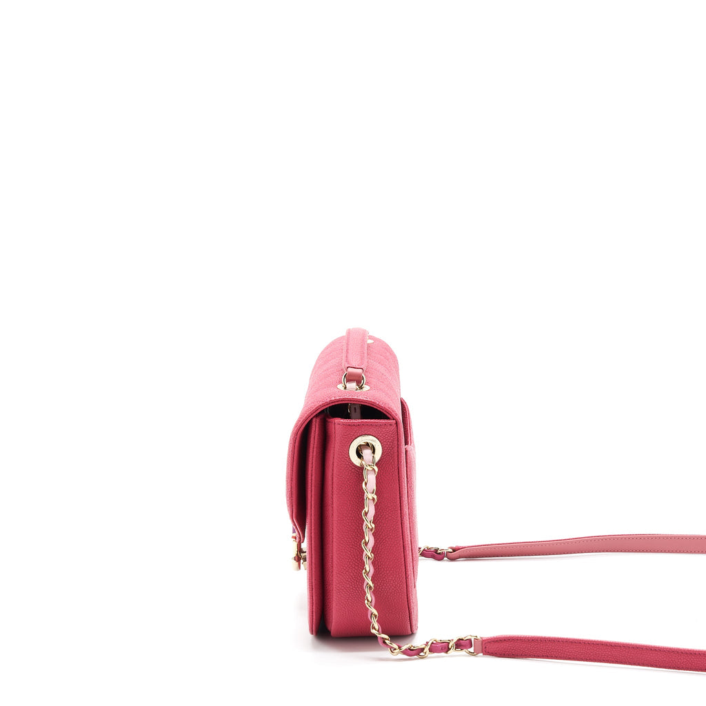 chanel-seasonal-messenger-crossbody-bag-caviar-pink-lghw