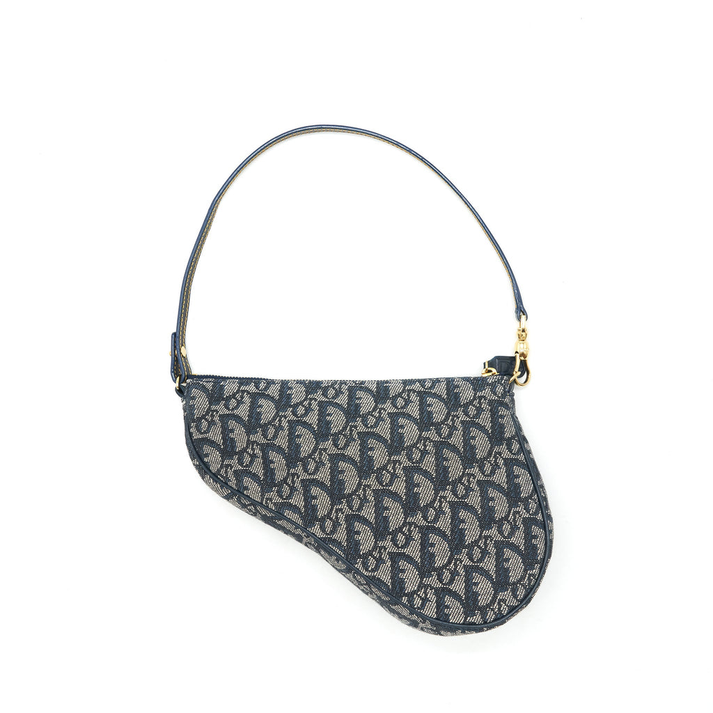 dior-vintage-saddle-pochette-year-2003