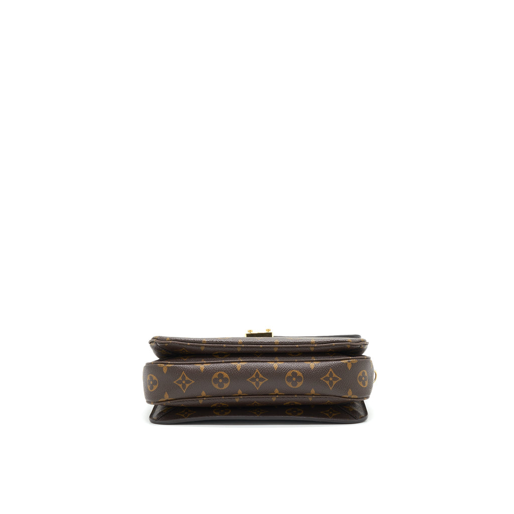 louis-vuitton-pochette-metis-monogram-canvas-1