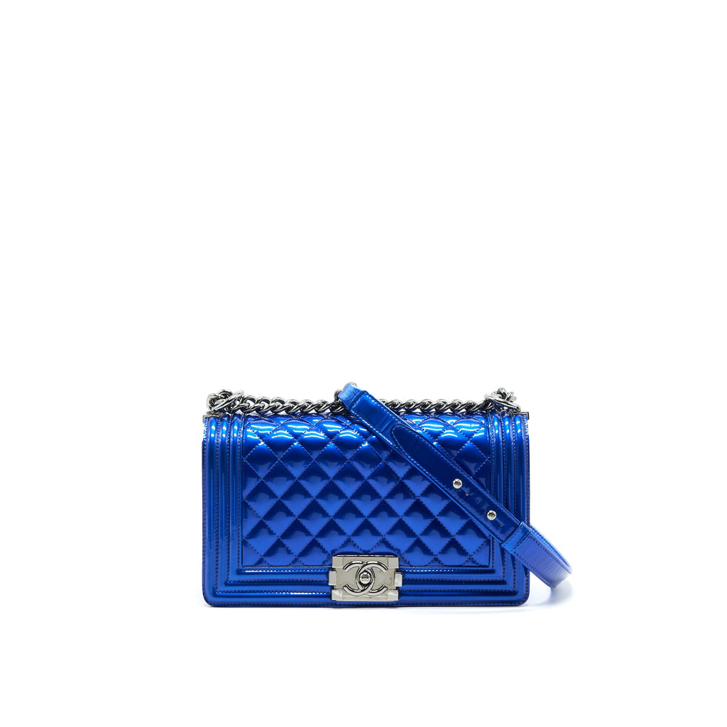 chanel-medium-le-boy-bag-in-metallic-blue-shw
