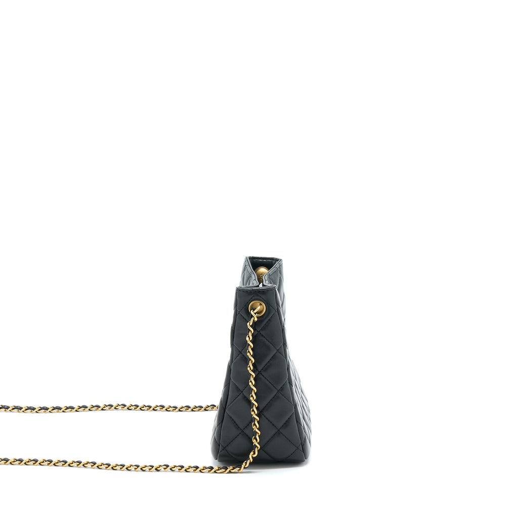 chanel-22b-pearl-crush-hobo-bag-lambskin-black-with-ghw-microchip