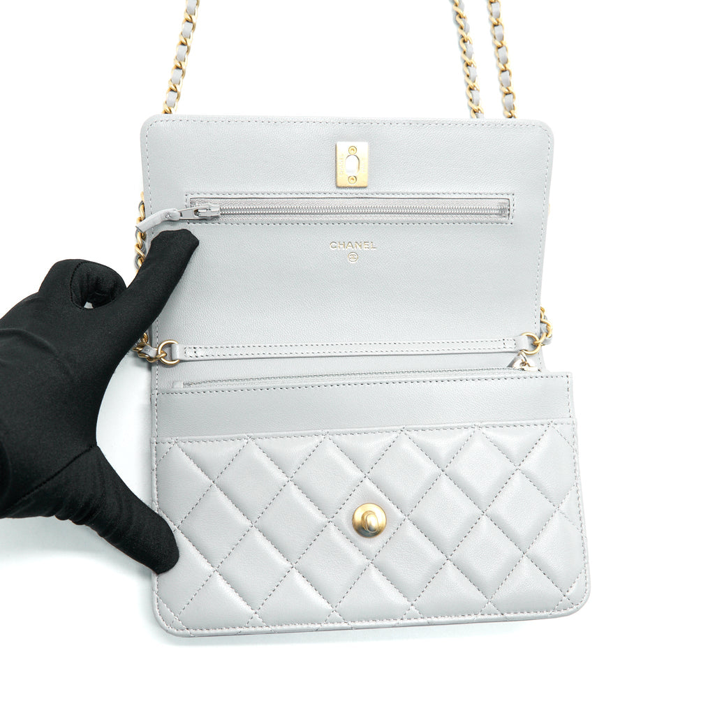 chanel-21b-pearl-crush-wallet-on-chain-grey-ghw