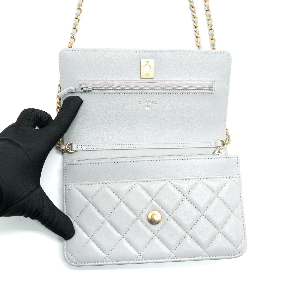 chanel-21b-pearl-crush-wallet-on-chain-grey-ghw