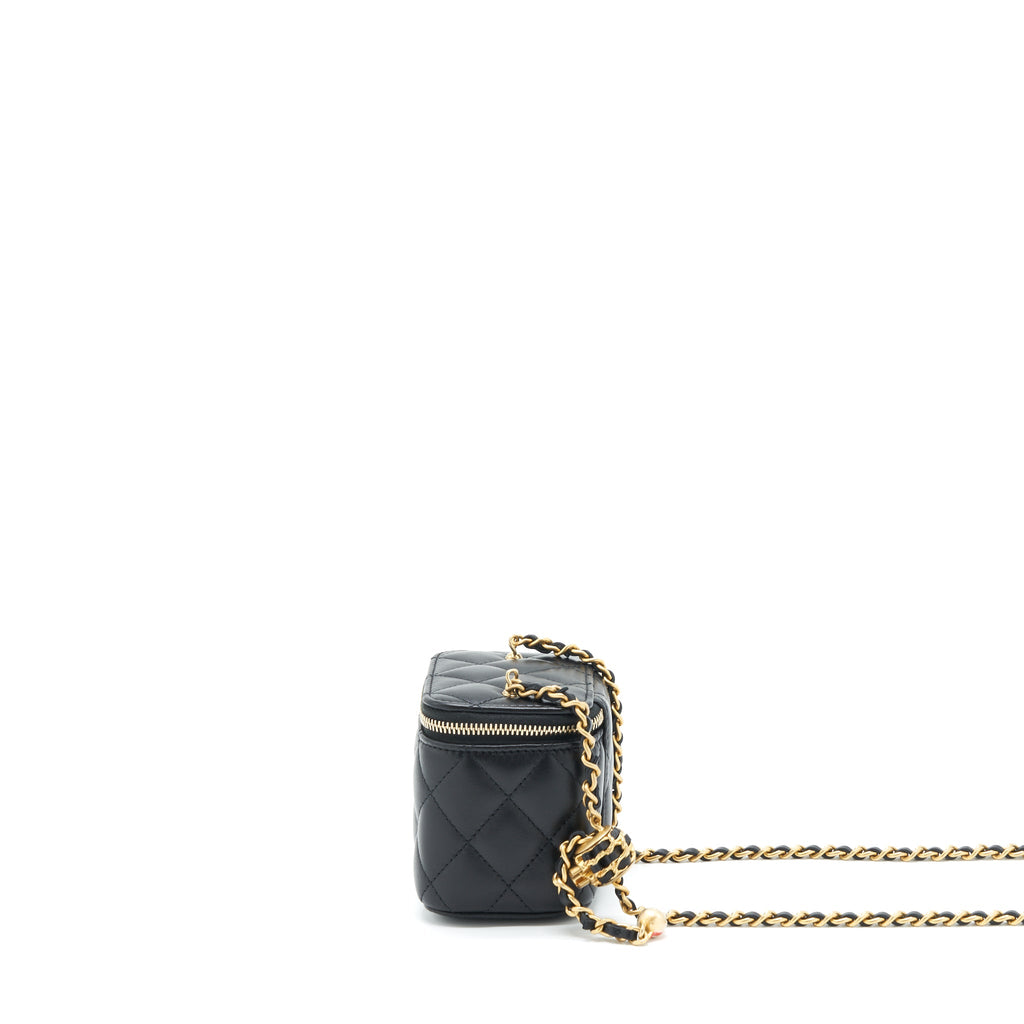 chanel-22s-pearl-crush-mini-vanity-with-chain-lambskin-black-with-ghw