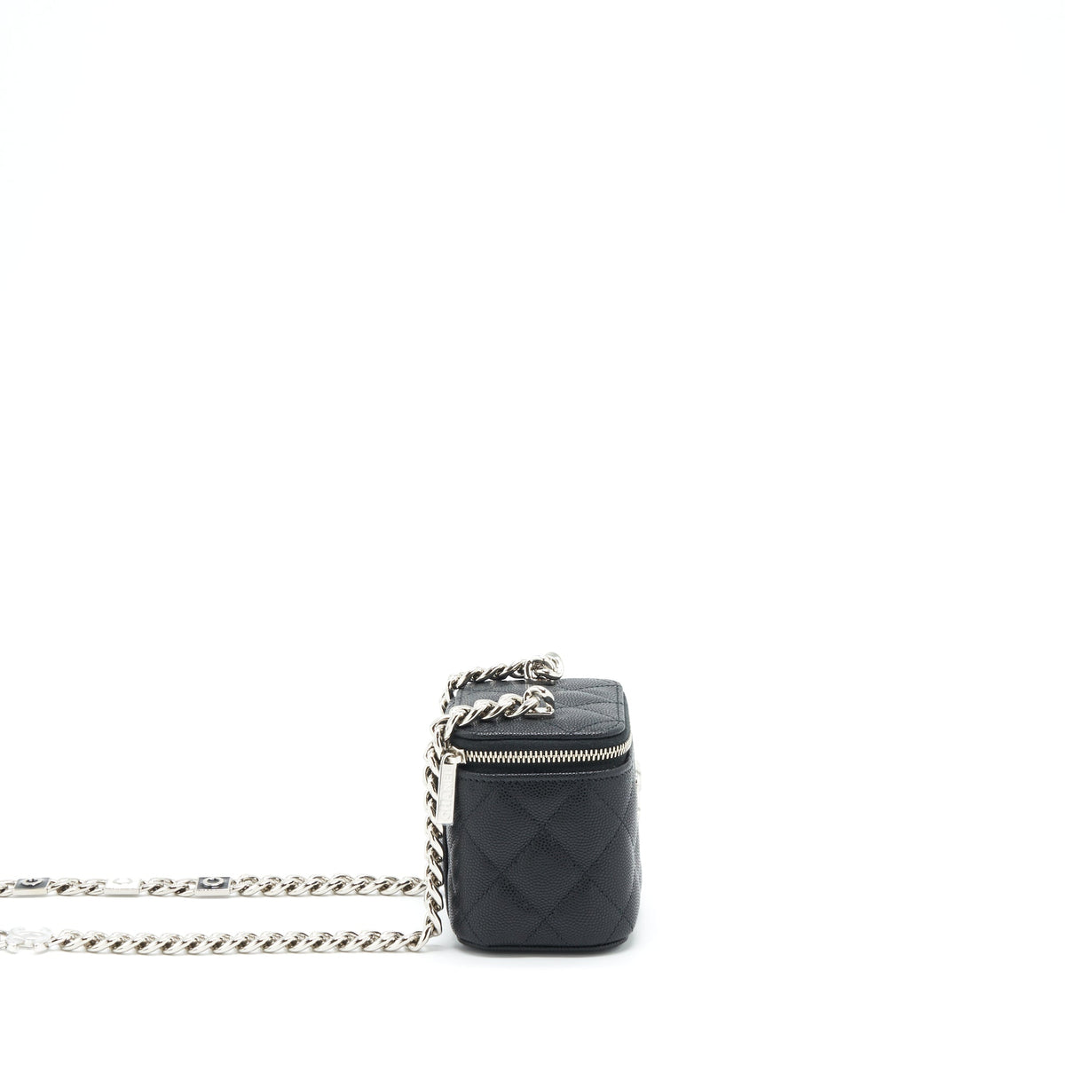 chanel-22s-mini-vanity-with-giant-chain-caviar-black-with-shw