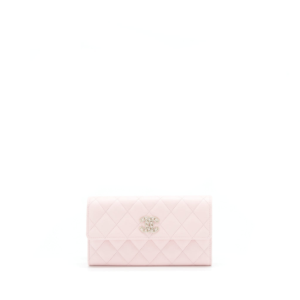 chanel-22s-detailed-logo-flap-long-wallet-caviar-light-pink-with-lghw