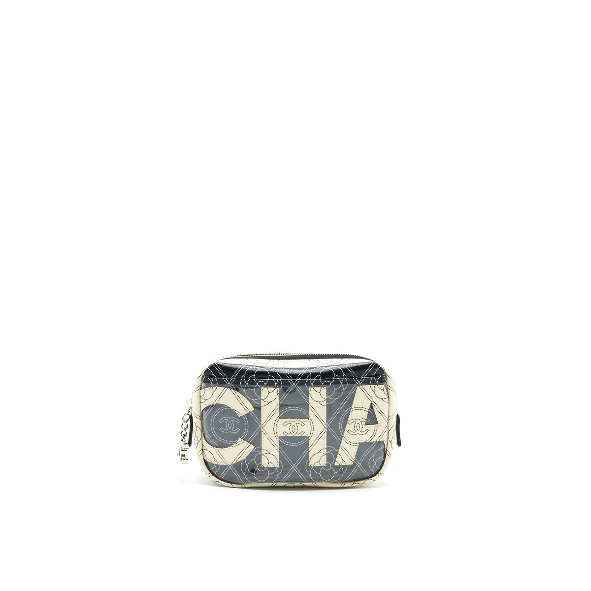 chanel-cc-logo-camera-bag