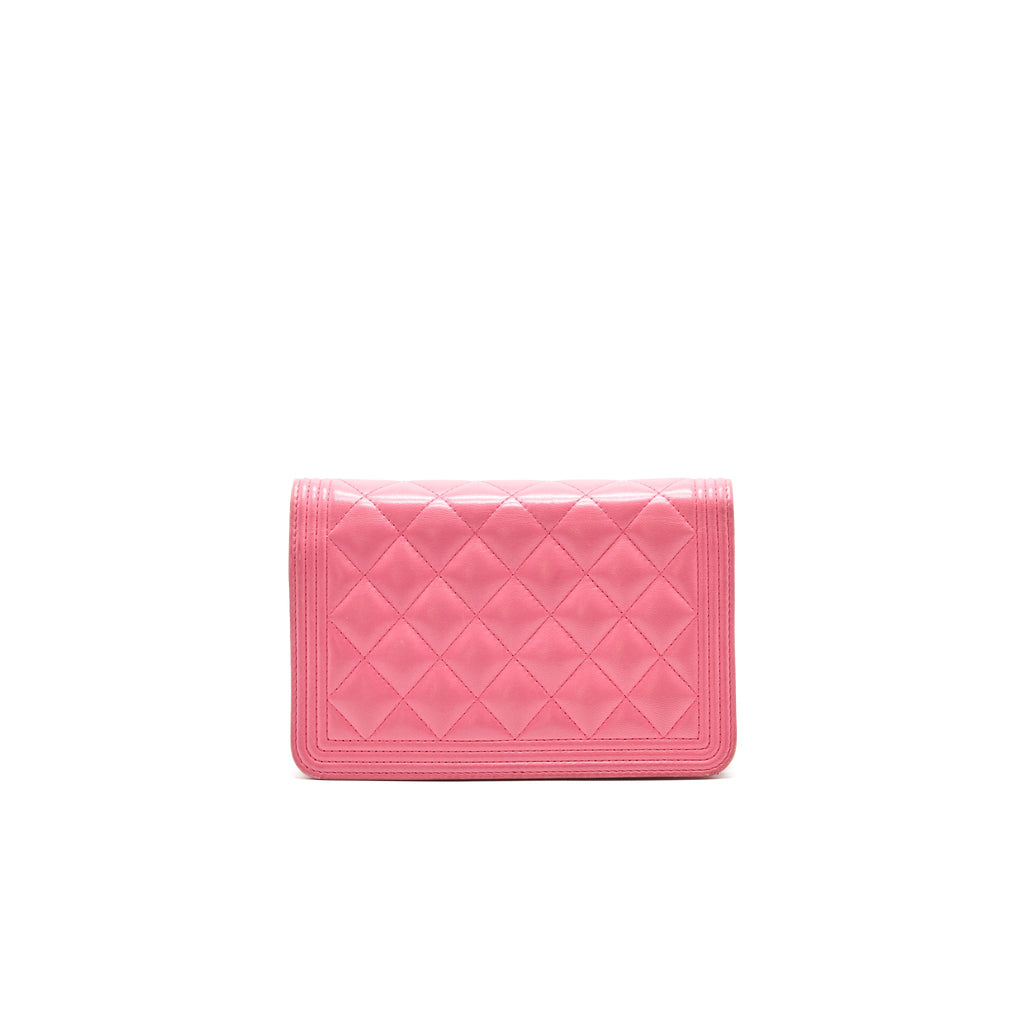 chanel-boy-wallet-on-chain-pink-ghw