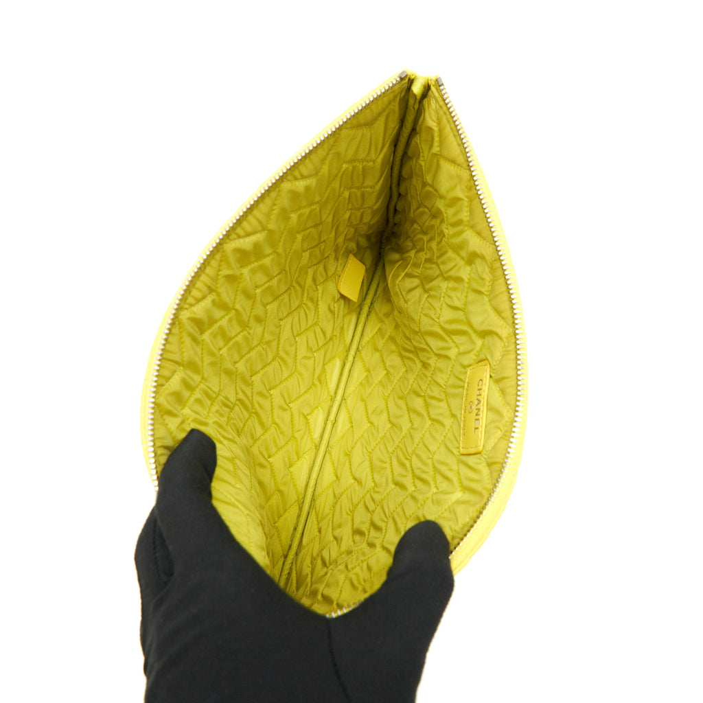 chanel-chevron-clutch-bag-in-yellow-shw
