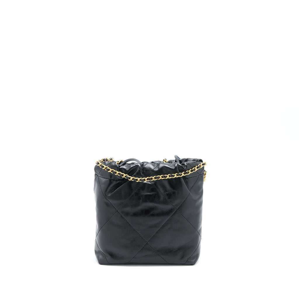 chanel-23s-mini-22-bag-with-pearl-shiny-calfskin-black-ghw-microchip-2