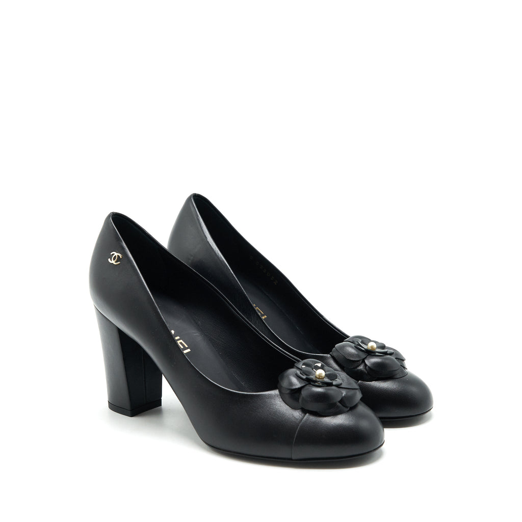 chanel-size-38-5c-camellia-heels-black