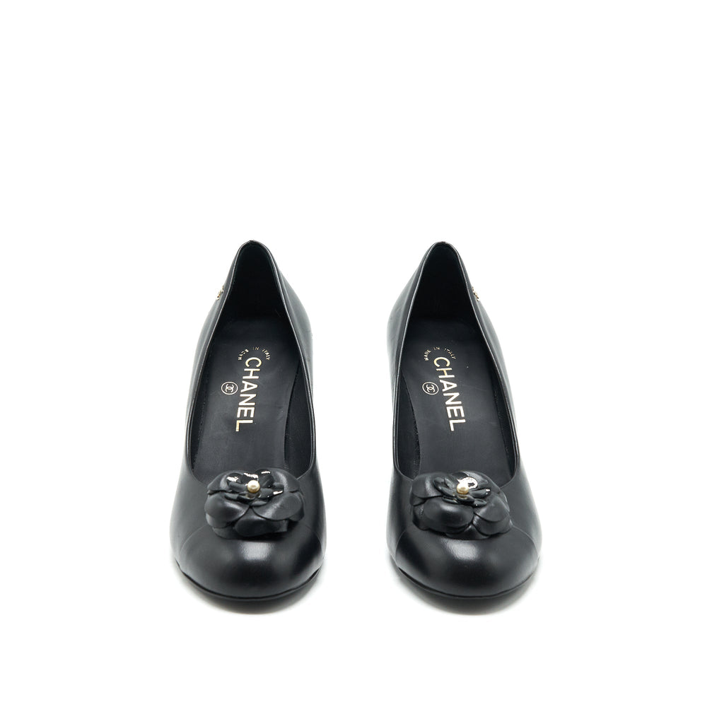 chanel-size-38-5c-camellia-heels-black