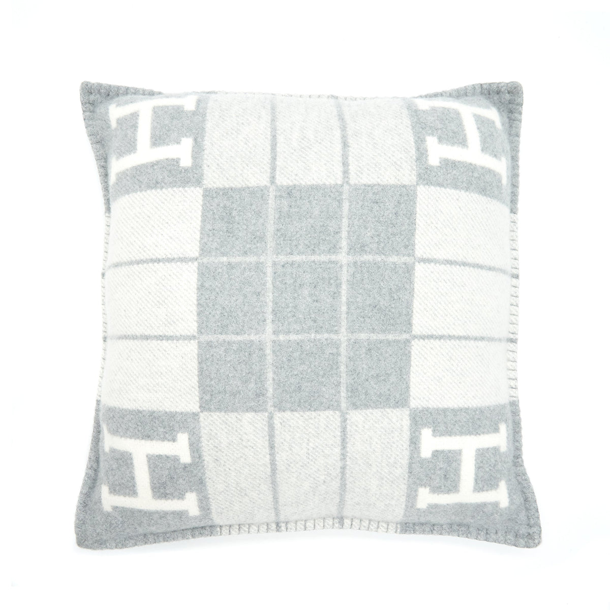 hermes-avalon-â²-pillow-ecru-gris-clair