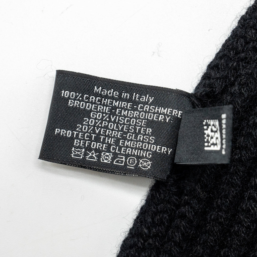 chanel-letter-and-cc-logo-scarf-cashmere-black-copy