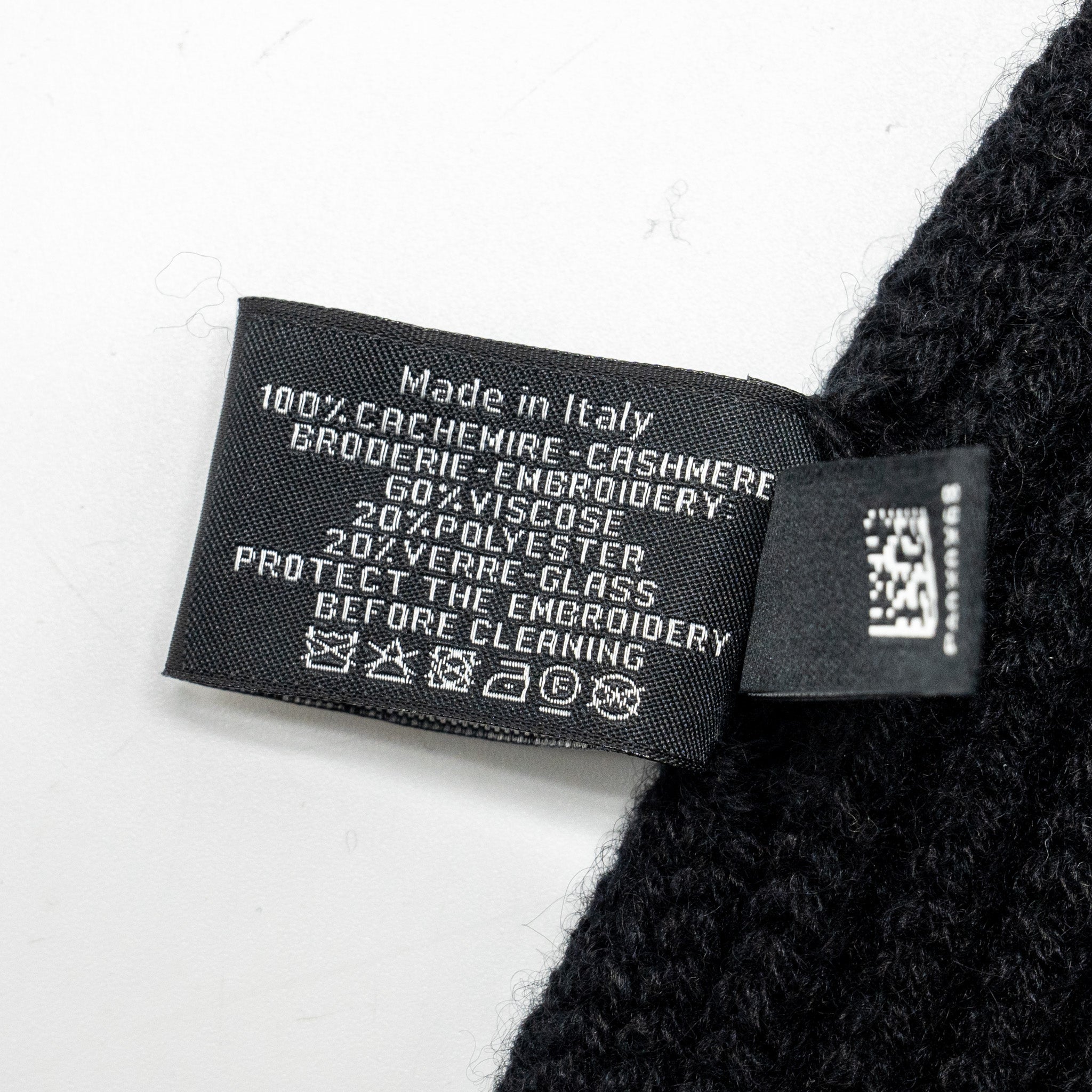 chanel-letter-and-cc-logo-scarf-cashmere-black-copy