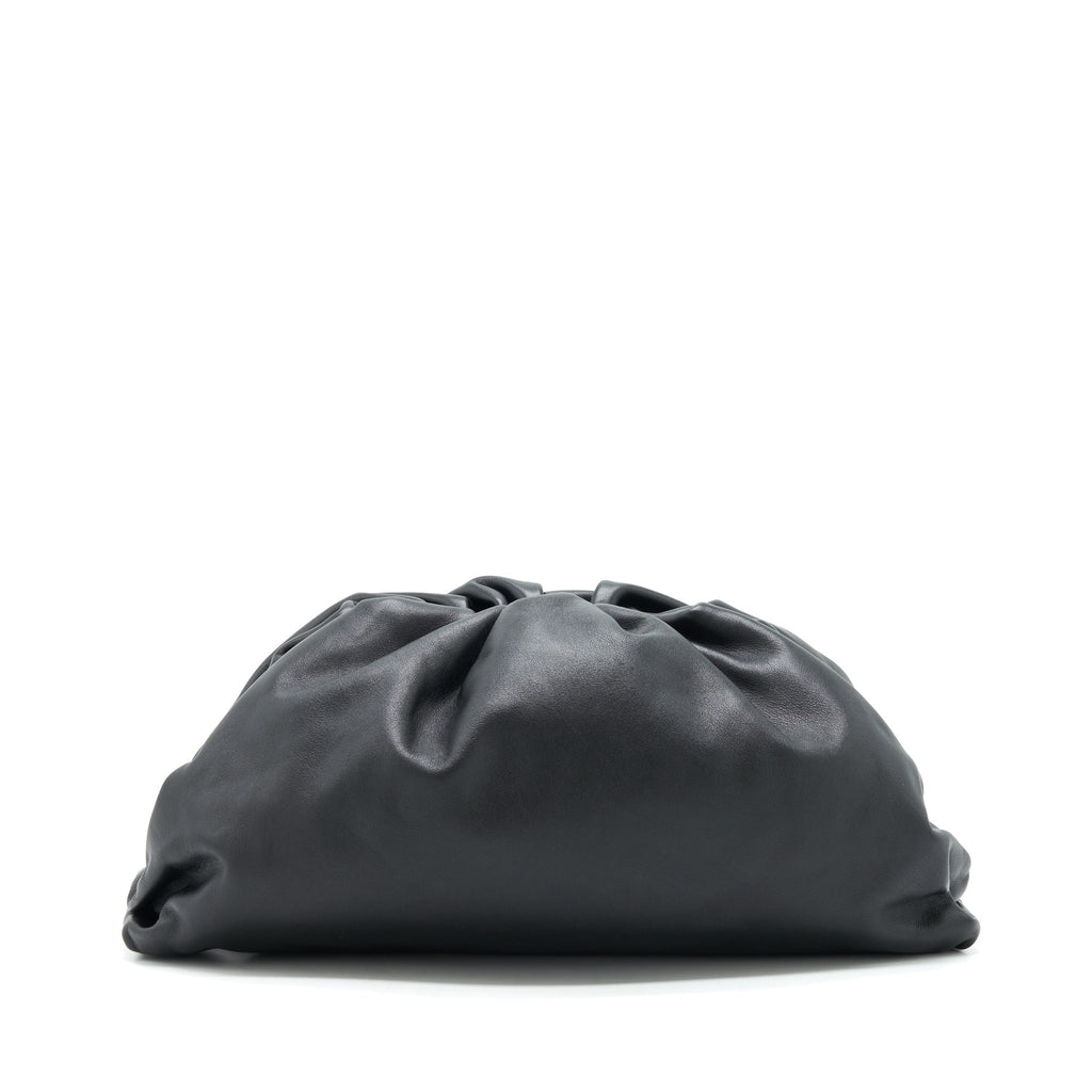 bottega-veneta-calfskin-clutch-black