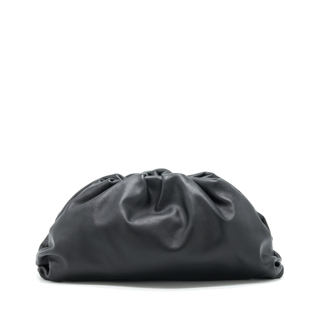 bottega-veneta-calfskin-clutch-black