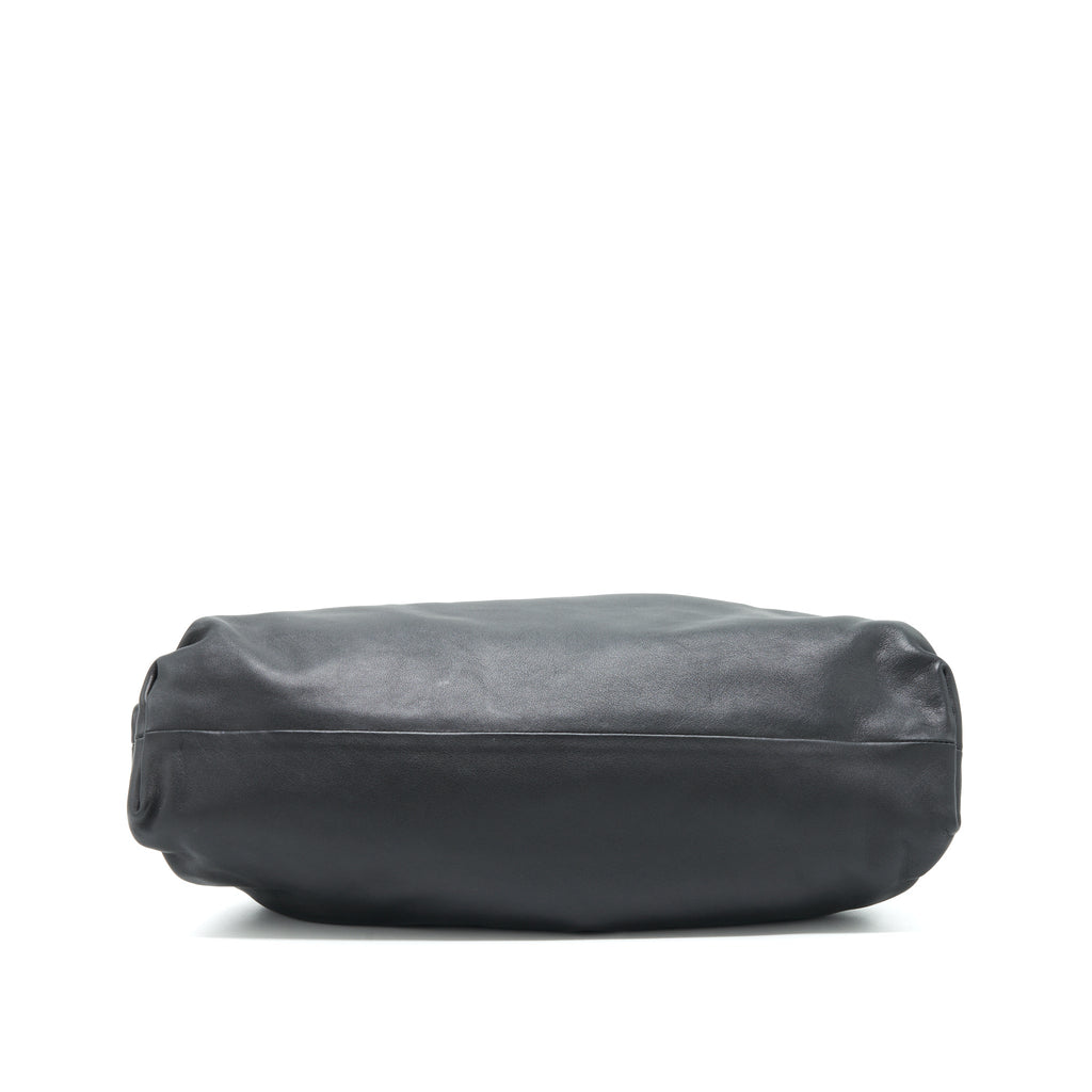 bottega-veneta-calfskin-clutch-black