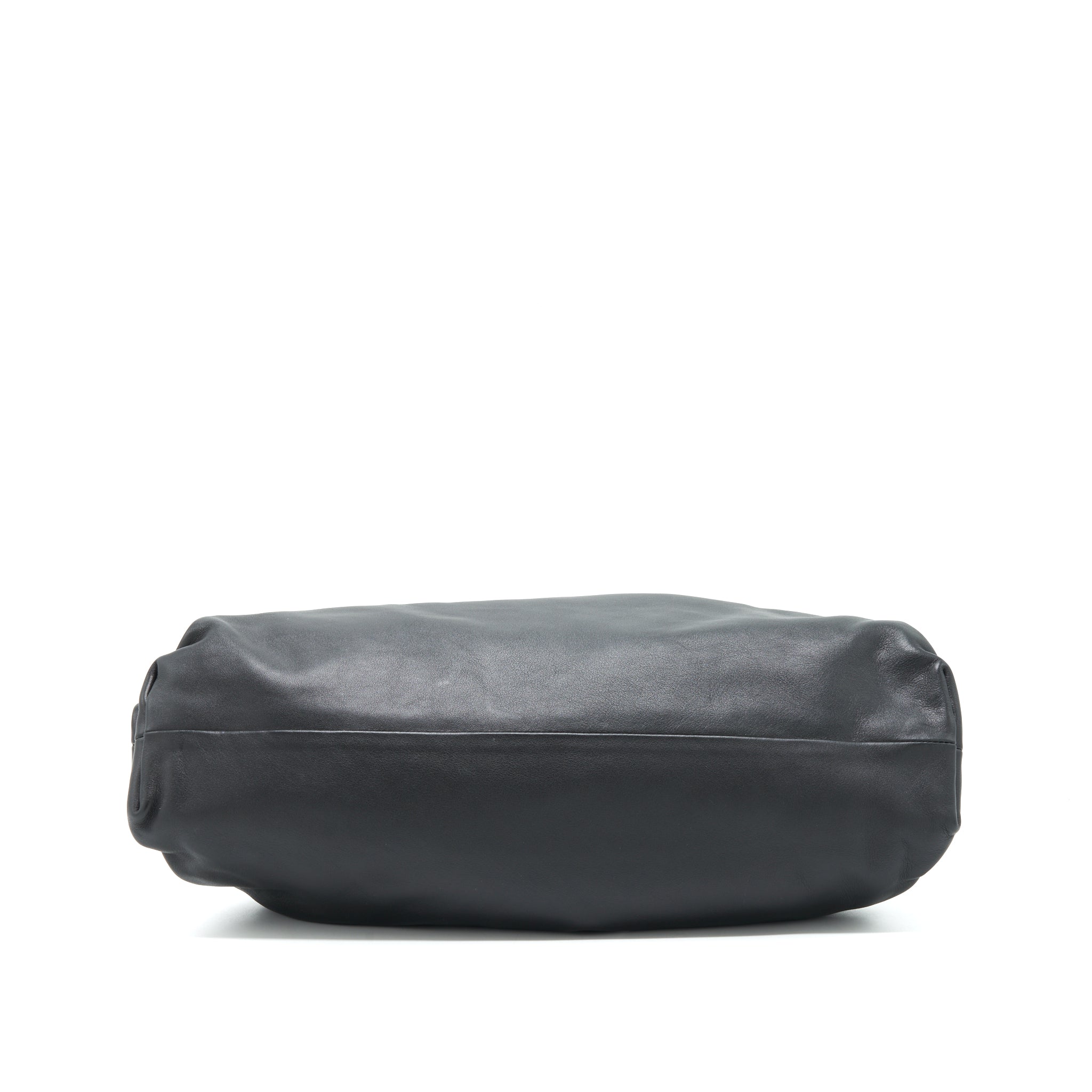 bottega-veneta-calfskin-clutch-black