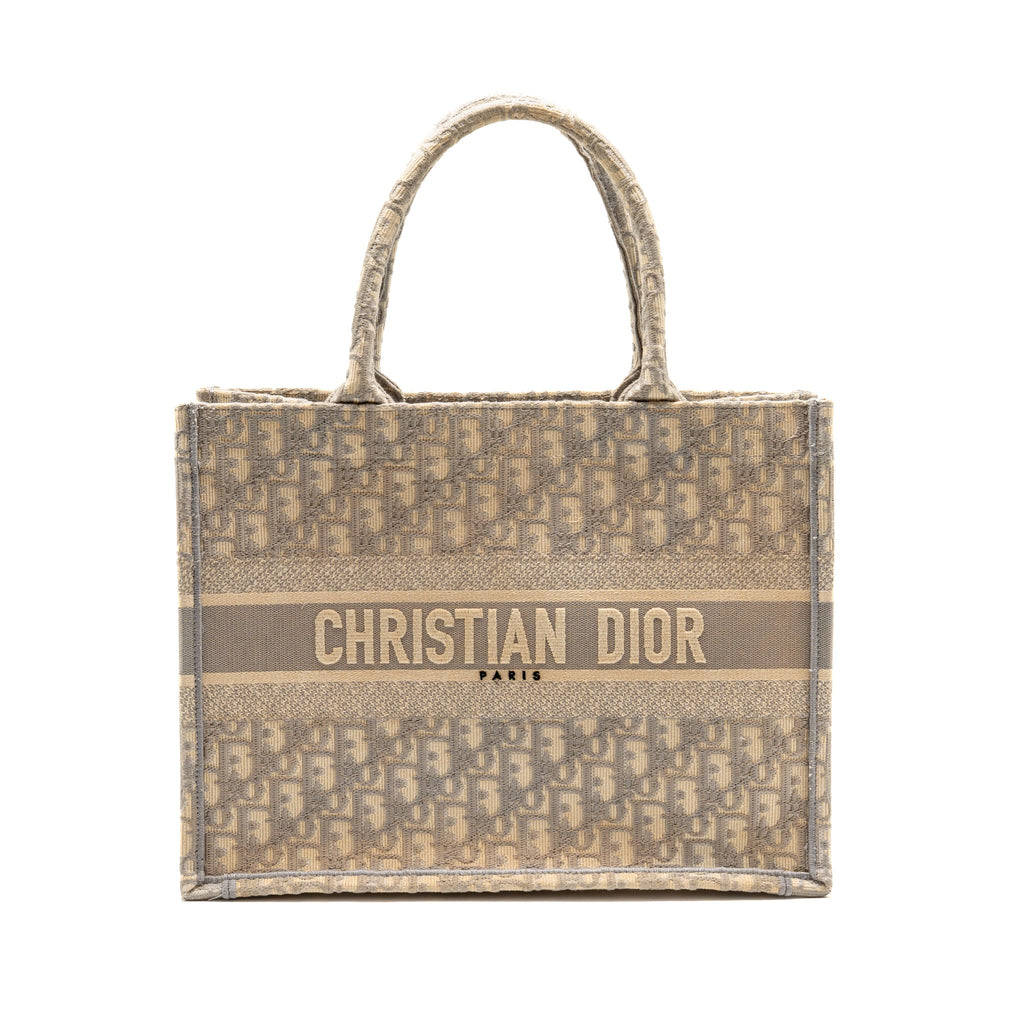 dior-tote-bag-grey-white50-ma-0290