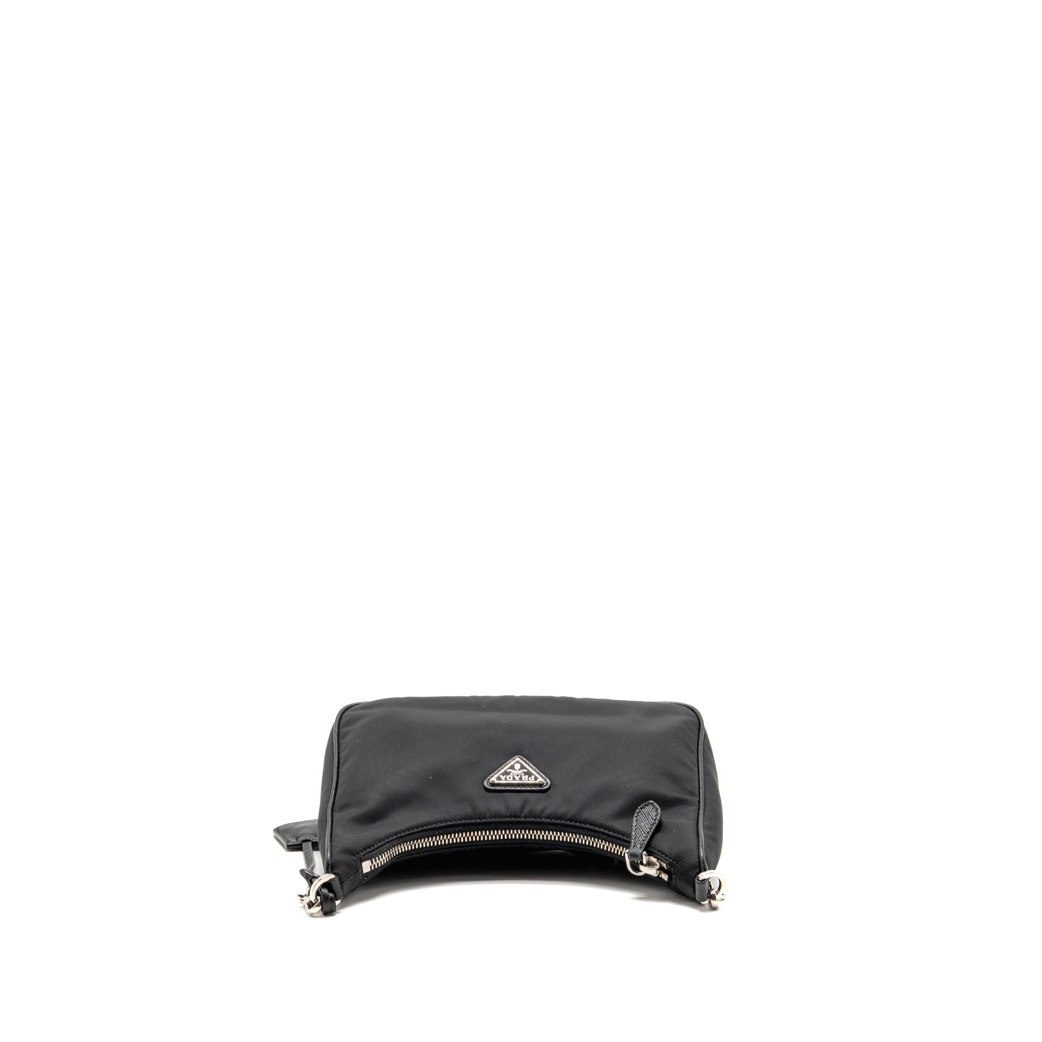 prada-re-edition-2005-re-nylon-bag-recycled-polyamide-black-shw