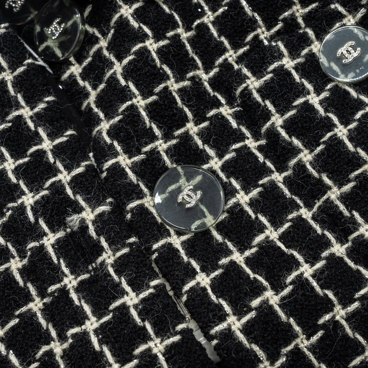 copy-of-chanel-17a-size-36-jacket-fantacy-tweed-calfskin-black