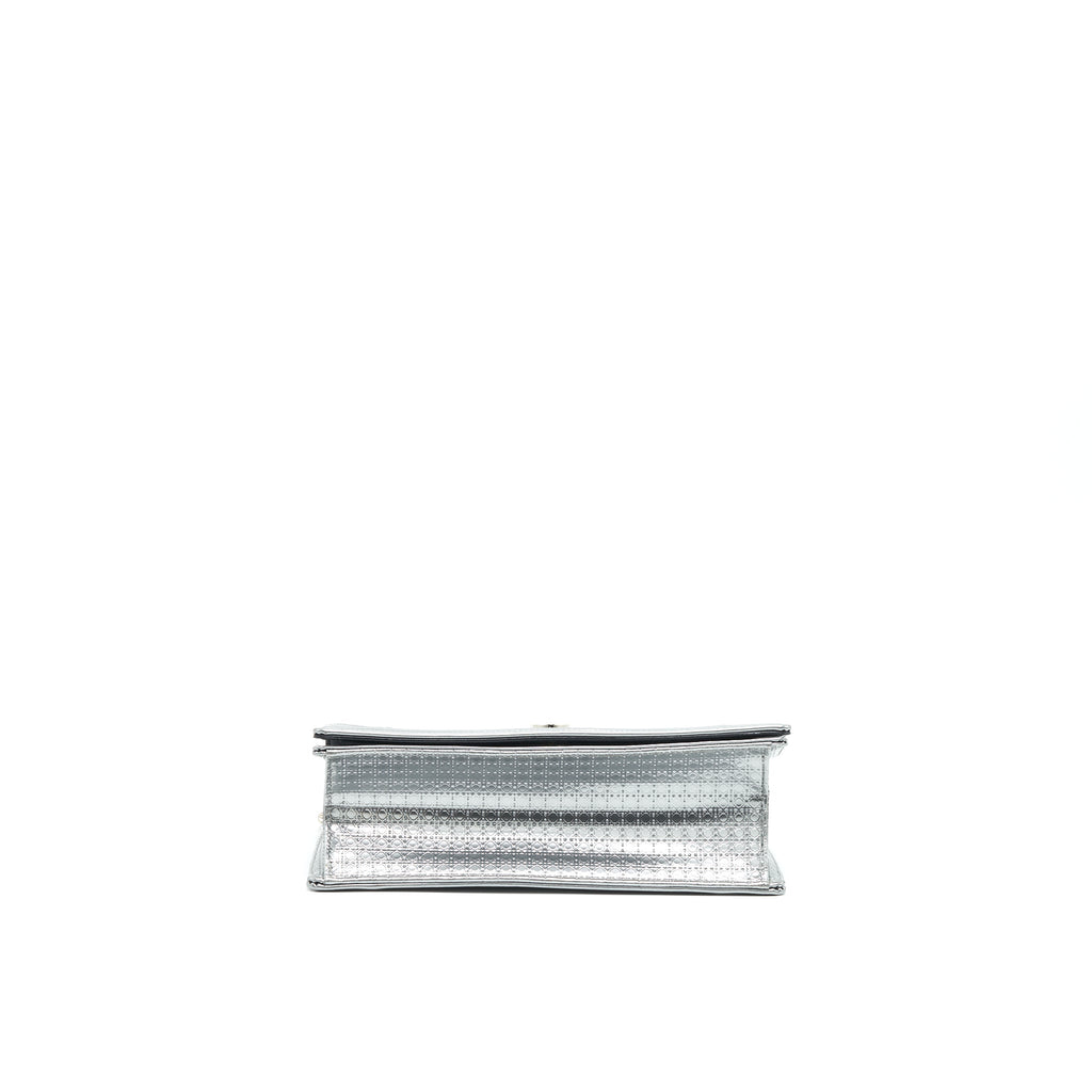 dior-medium-diorama-metallic-silver-shw
