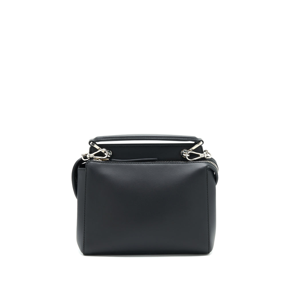 fendi-dotcom-shoulder-bag-black-with-stitch-details