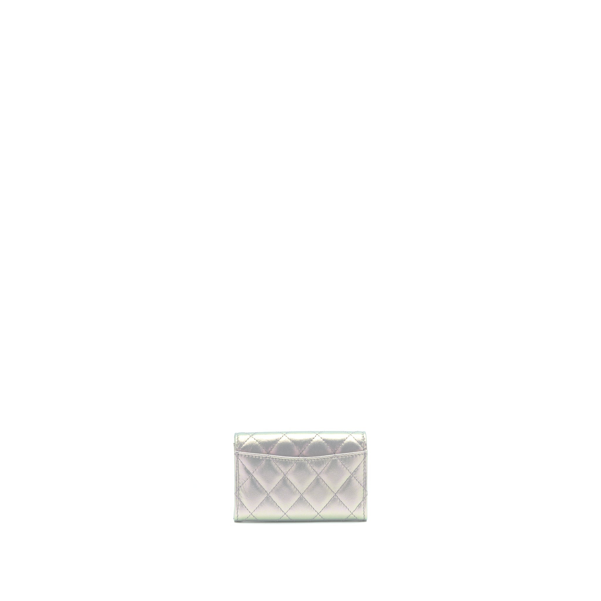 chanel-21k-iridescent-grey-flap-card-holder