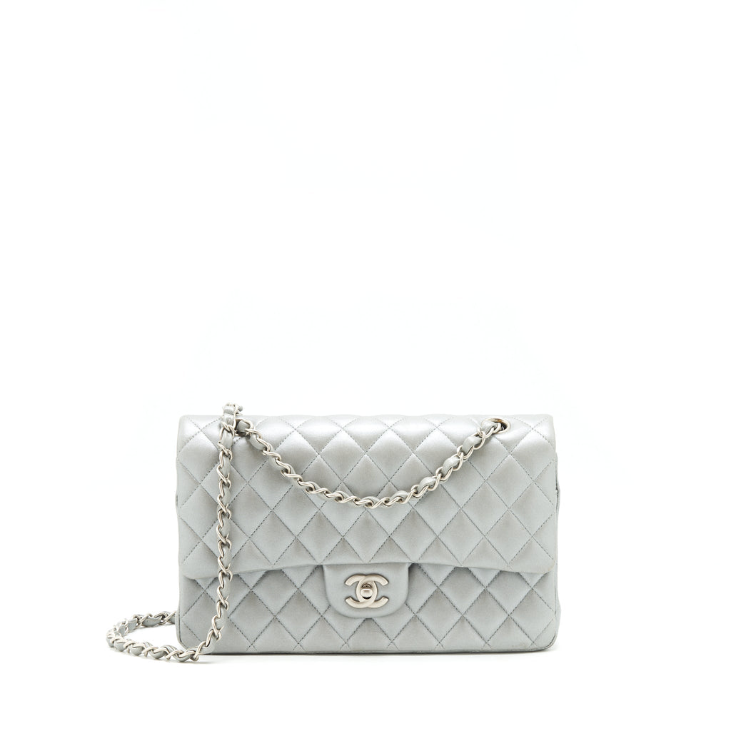 chanel-medium-classic-flap-bag-silver-grey-shw