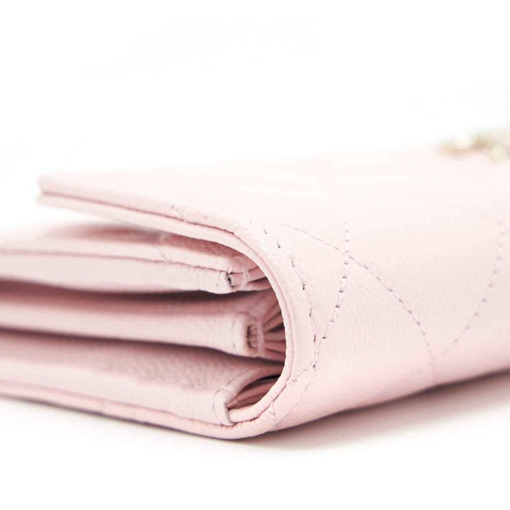 chanel-22s-detailed-logo-flap-long-wallet-caviar-light-pink-with-lghw