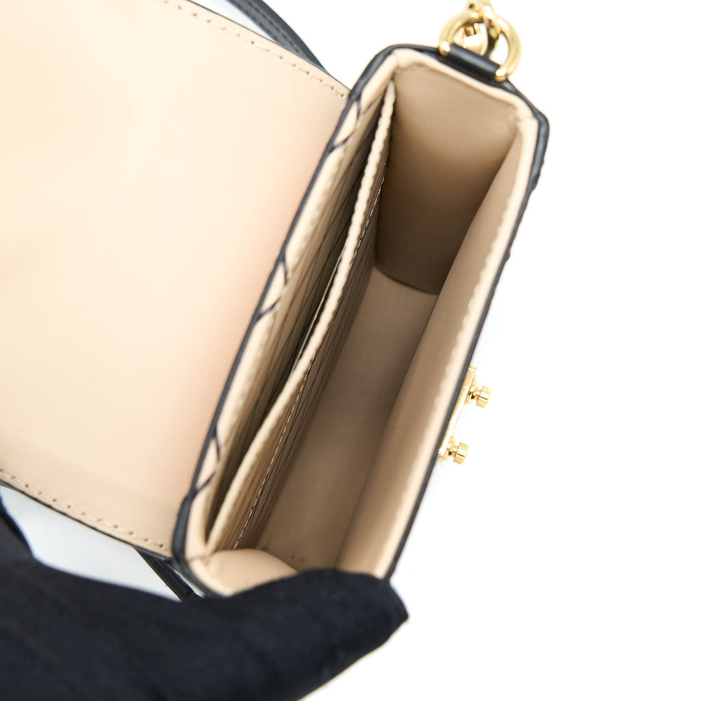 louis-vuitton-vertical-trunk-pochette-epi-pink-ghw