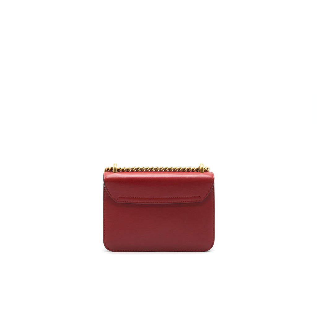 gucci-bow-and-pearl-leather-chain-shoulder-bag-red