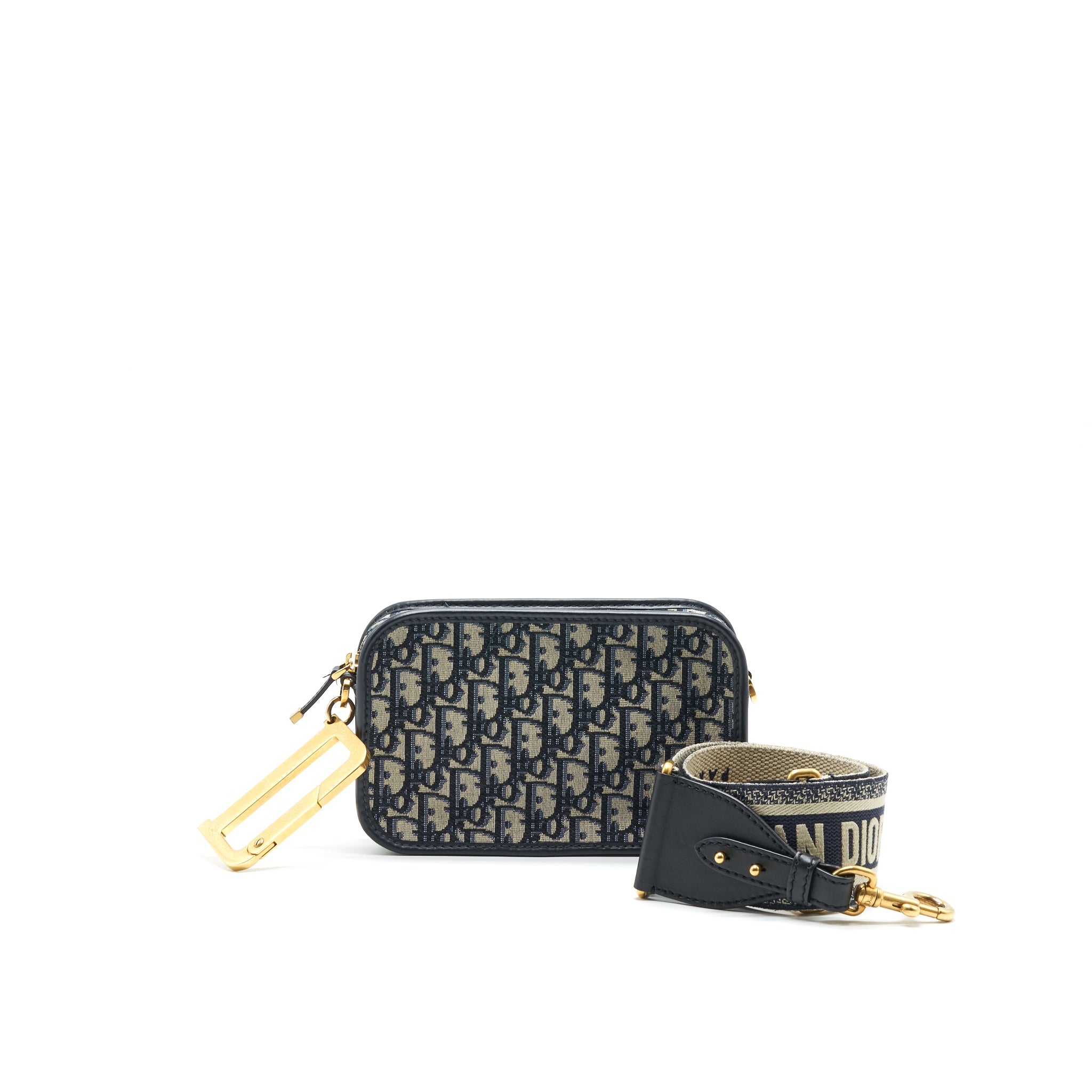 dior-quake-pouch-with-dior-shoulder-strap-sell-in-a-set