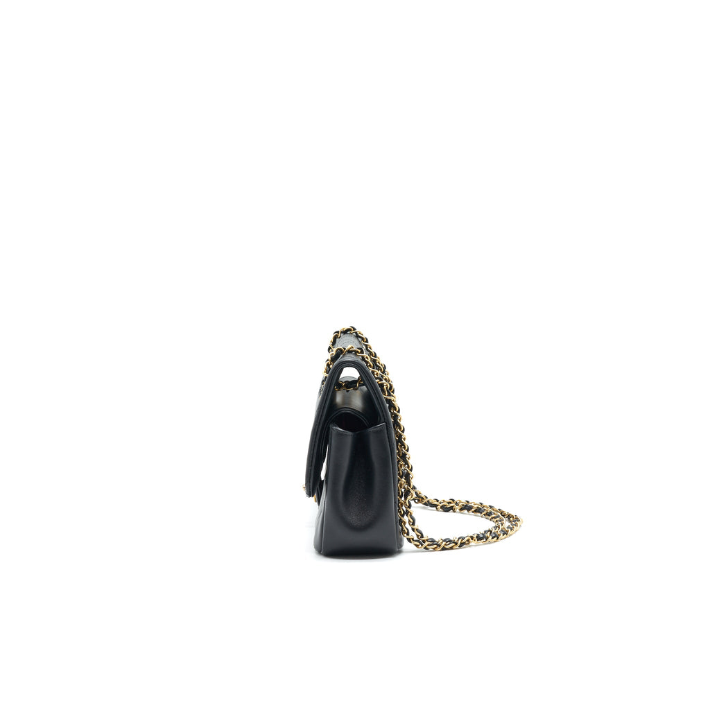 chanel-20p-a-real-catch-flap-bag-black