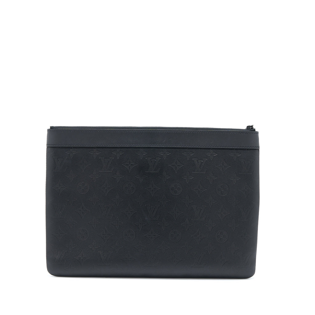 louis-vuitton-discovery-pochette-monogram-shadow-black-with-black-hardware