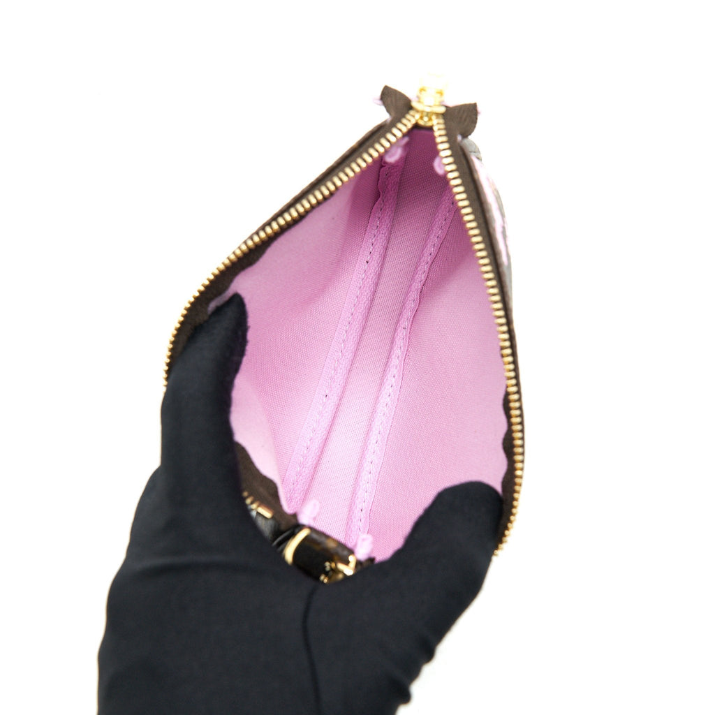 louis-vuitton-mini-pochette-christmas-limited-2021