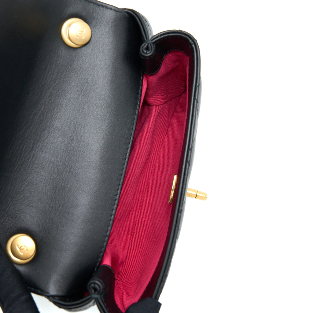 chanel-22s-seasonal-flap-bag-calfskin-black-brushed-ghw